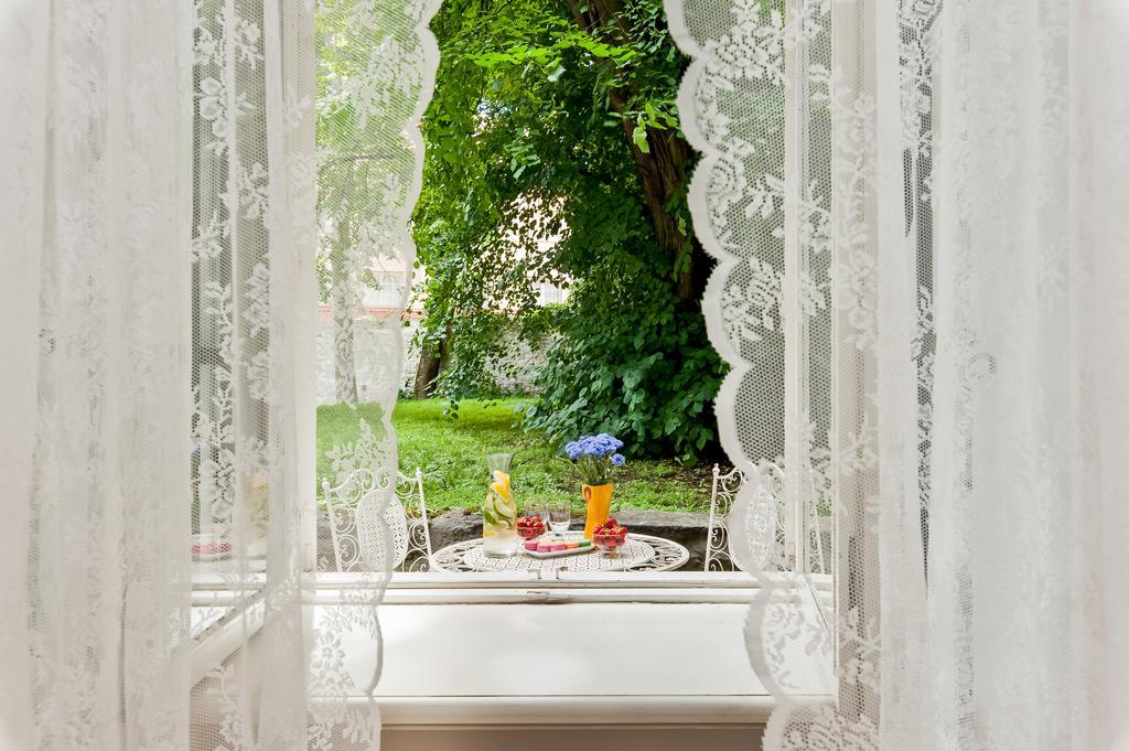 Old Town Central Apartment Талин Екстериор снимка