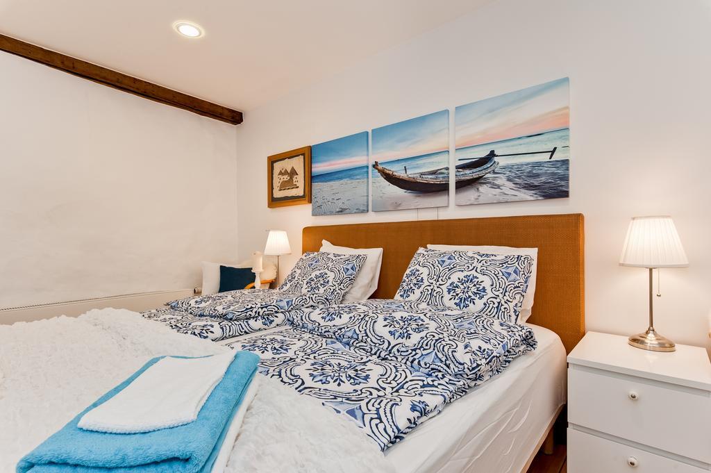 Old Town Central Apartment Талин Екстериор снимка