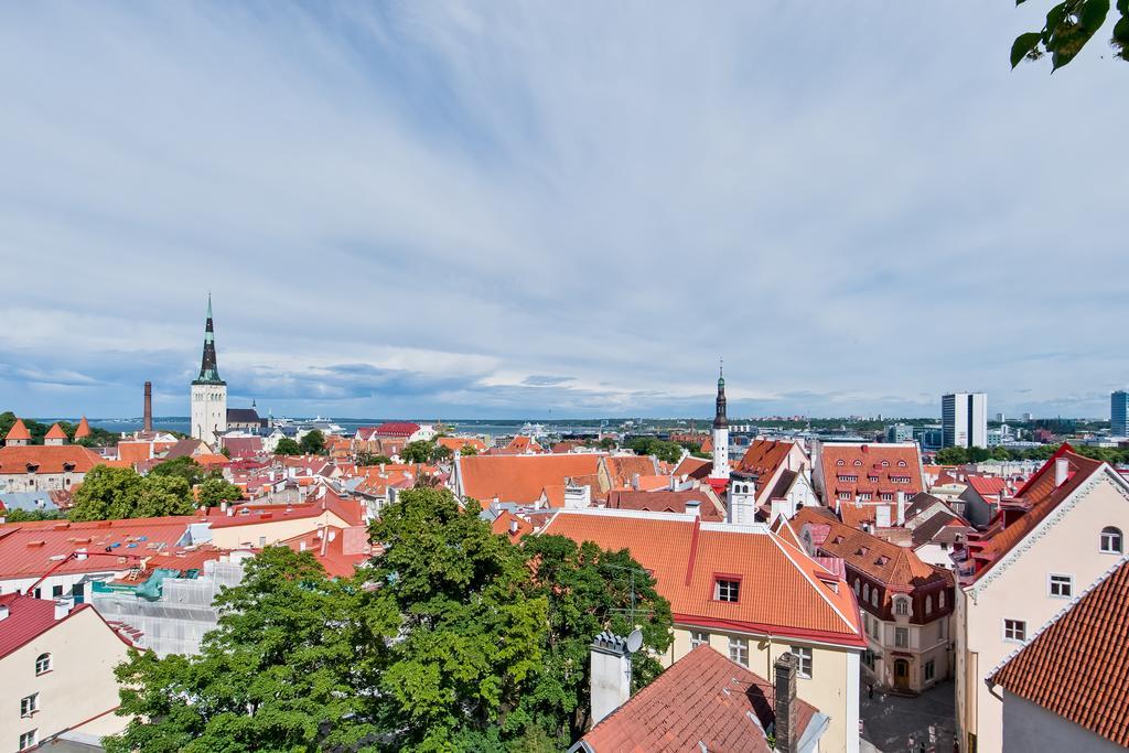 Old Town Central Apartment Талин Екстериор снимка