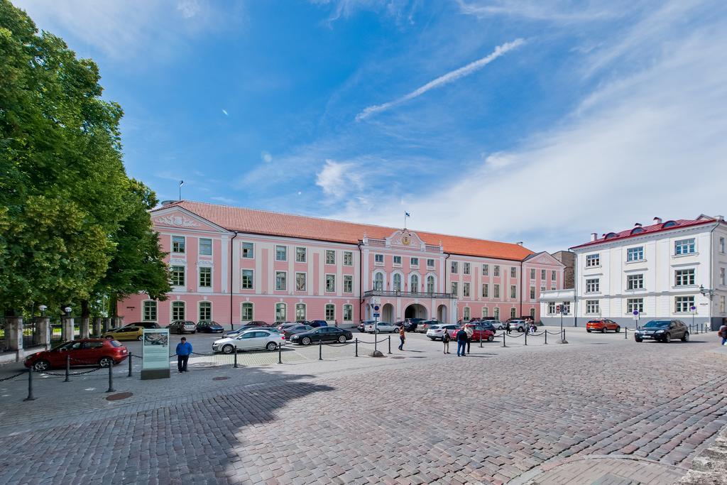Old Town Central Apartment Талин Екстериор снимка