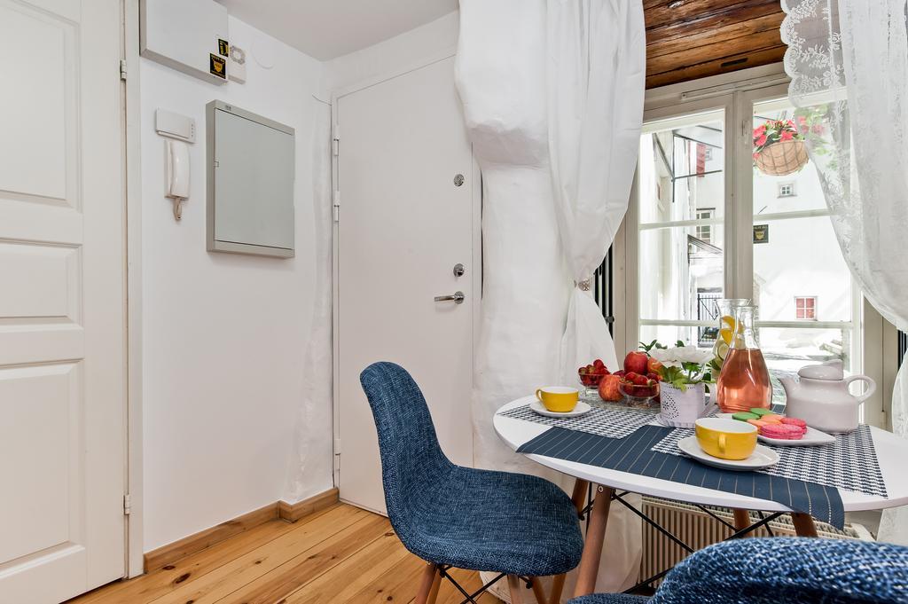 Old Town Central Apartment Талин Екстериор снимка