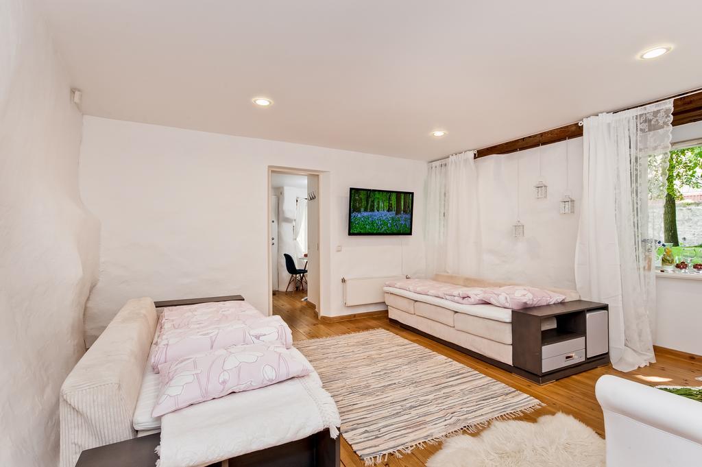 Old Town Central Apartment Талин Екстериор снимка